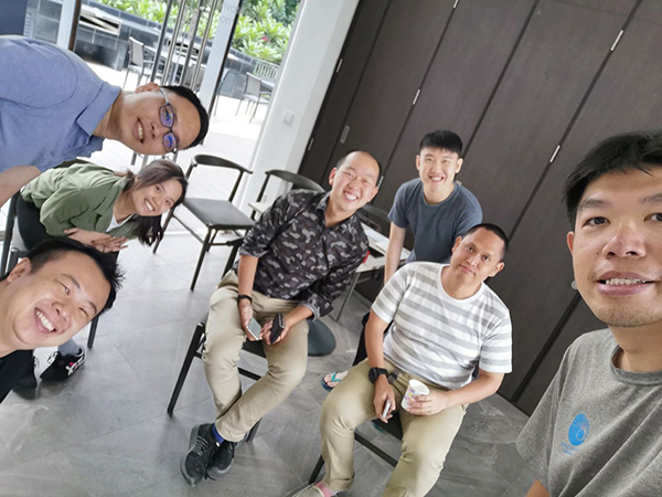 Hanging out with old guys in&nbsp;Singapore